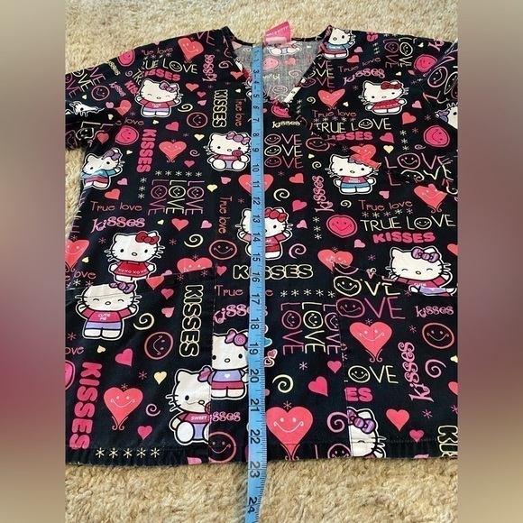 HELLO Kitty Short Sleeved Scrub Top - Picture 5 of 8